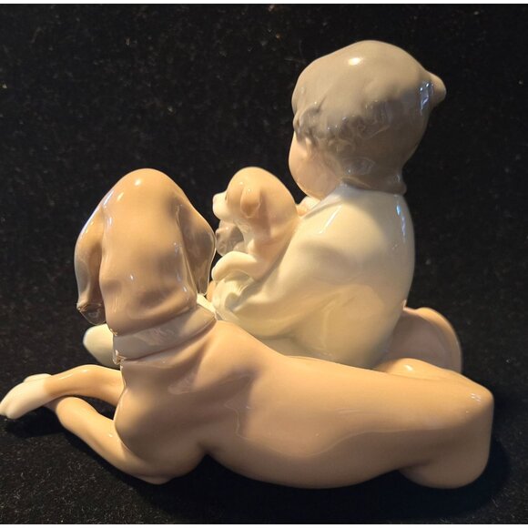 LLADRO Boy With Puppies & Mama Dog Porcelain Figurine Nao, LLADRÓ - Picture 4 of 10